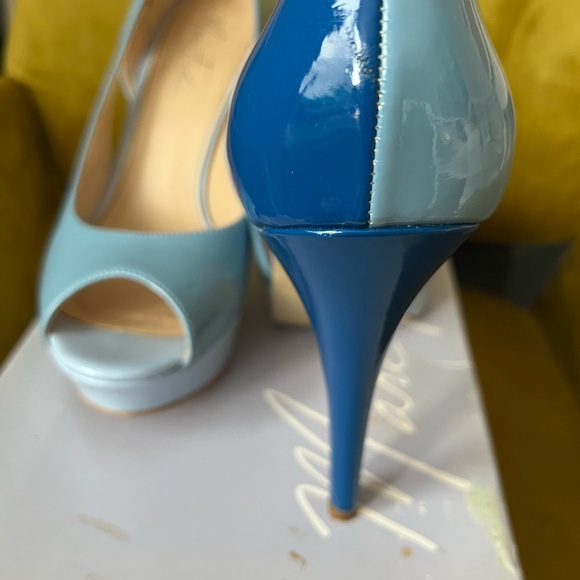 Marc Fisher multi color blue - Picture 3 of 4